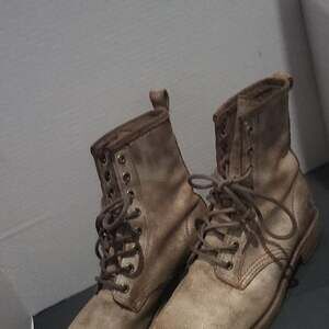 Frye Veronica Suede Distressed Lace-Up Combat Boots Womens 8.5